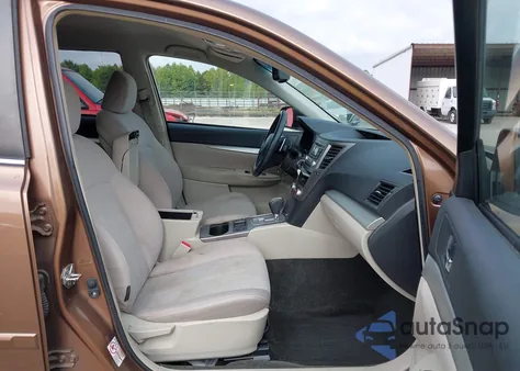 2013 Subaru Outback 2.5I Premium z USA, uszkodzony, nr VIN 4S4BRCCC9D3275744